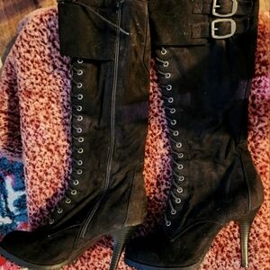 Lace up high heels Faux suede